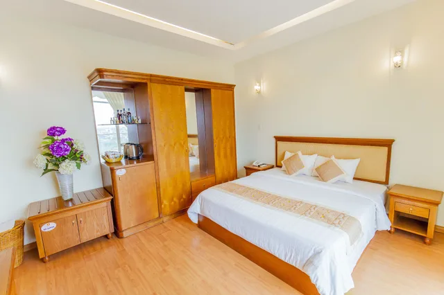 Suite, Twin Beds, River View, Thien An Riverside Hotel 1/10