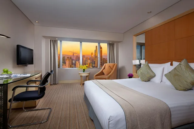 غرفة بسرير كينج، Jin Jiang Tower Hotel 1/5