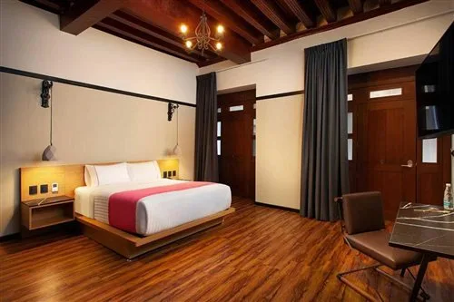 جناح، Hotel MX mas centro CDMX, Trademark Collection by Wyndham 2/3