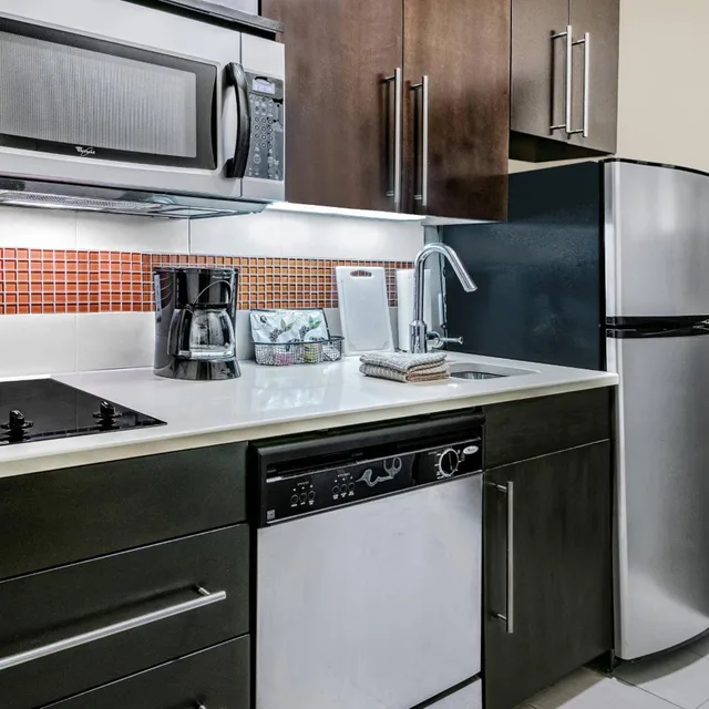 استوديو بسرير كينج مع أريكة بحوض استحمام لذوي الإعاقة، TownePlace Suites by Marriott San Antonio Downtown Riverwalk 10/10