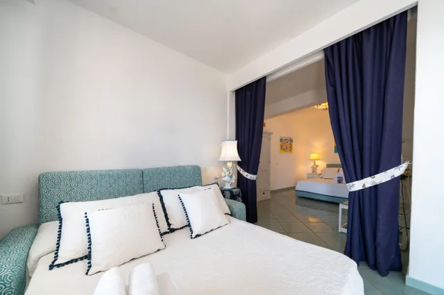 جناح جونيور بإطلالة على البحر، Relais Bijoux 3/10