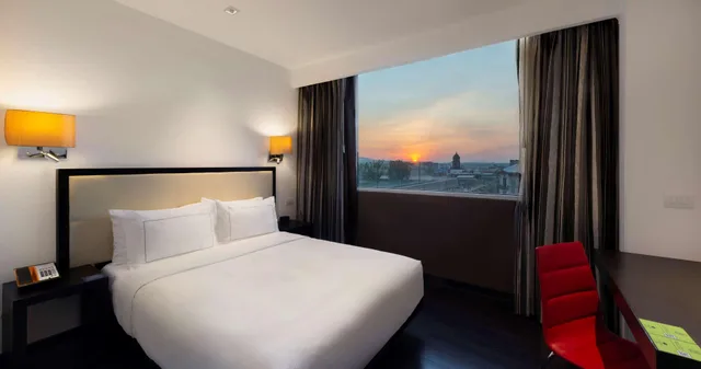 غرفة قياسية بسريرين منفصلين، Doubletree By Hilton Guadalajara Centro Historico 3/5