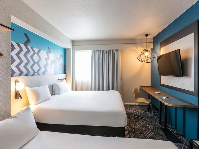 غرفة سوبيريور بسرير كوين مع أريكة، ibis Styles Bordeaux Meriadeck 2/6