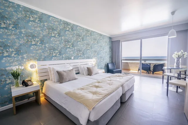 غرفة سوبيريور بسريرين منفصلين بإطلالة على البحر بشرفة، Hotel Arribas 6/10