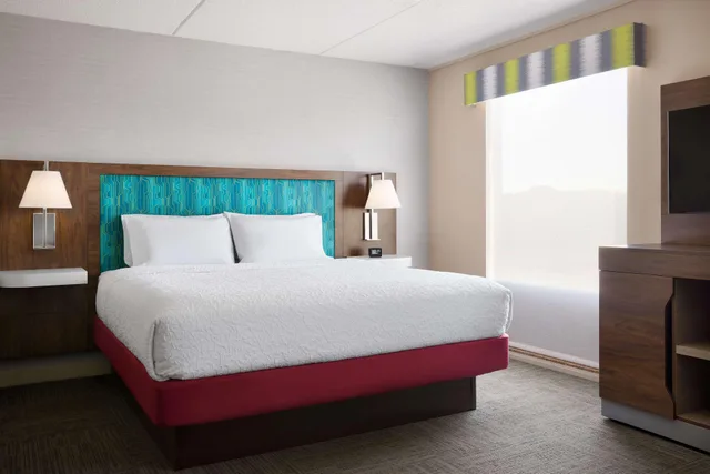 استوديو بسرير كينج، Hampton Inn & Suites New Haven - South - West Haven 2/4