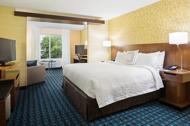 جناح بسرير كينج مع أريكة، Fairfield Inn And Suites By Marriott Belle Vernon 1/2