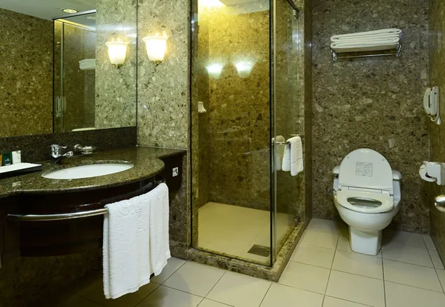 جناح سوبيريور بسريرين فرديين، Pacific Regency Hotel Suites 3/3