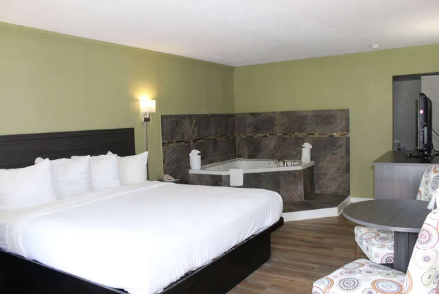 جناح بسرير كينج، Baymont by Wyndham Front Royal Near Shenandoah National Park 1/2