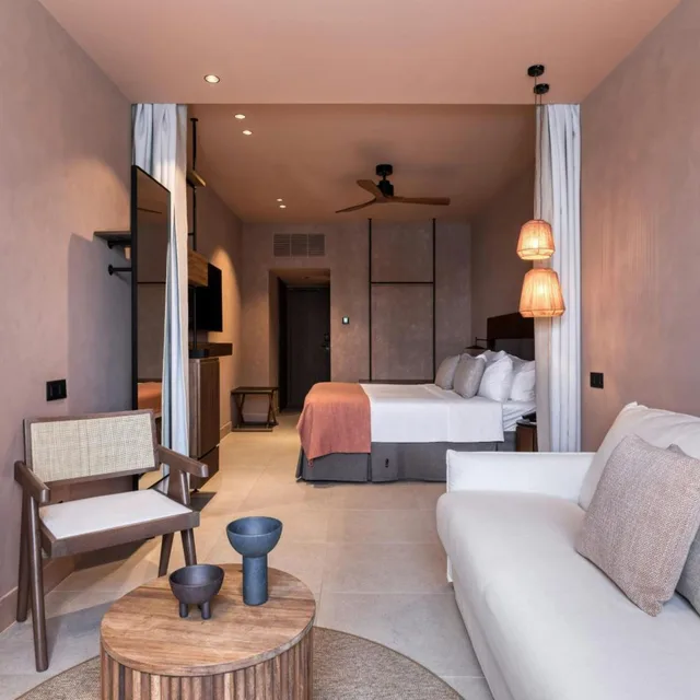 Sapphire, Junior Suite, Sea View, Sofa, Swim Up Pool، Domes of Corfu Autograph Collection 5/10