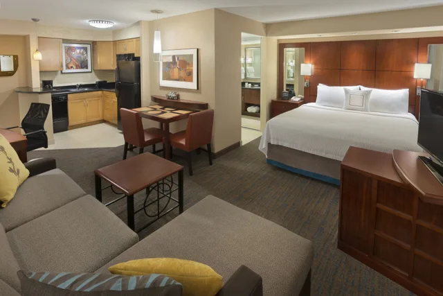 2 Bedrooms, Suite, King and Queen Bed, Sofa, Residence Inn by Marriott Toronto Downtown/Entertainment District 1/3