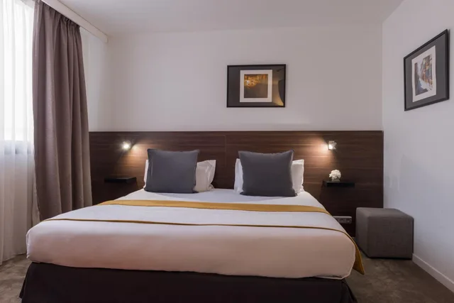جناح جونيور بسرير كينج مع أريكة، Best Western Le Galice Aix Centre-ville 2/8