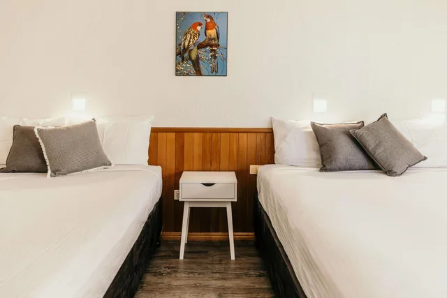 غرفة بسريرين كوين يُسمح فيها بالحيوانات الأليفة، Outback Motel Mt Isa 1/9
