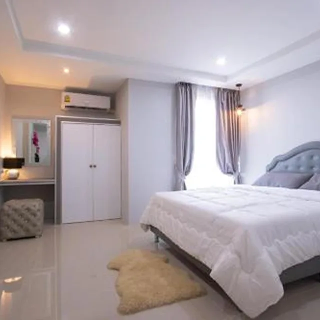 غرفة سوبيريور بسرير كينج وسرير كوين، 51 Suanplu Residence by ZUZU 1/4