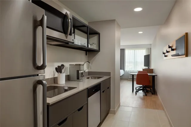 جناح استوديو بسرير كينج لذوي الإعاقة، LivSmart Studios by Hilton Kokomo 4/4