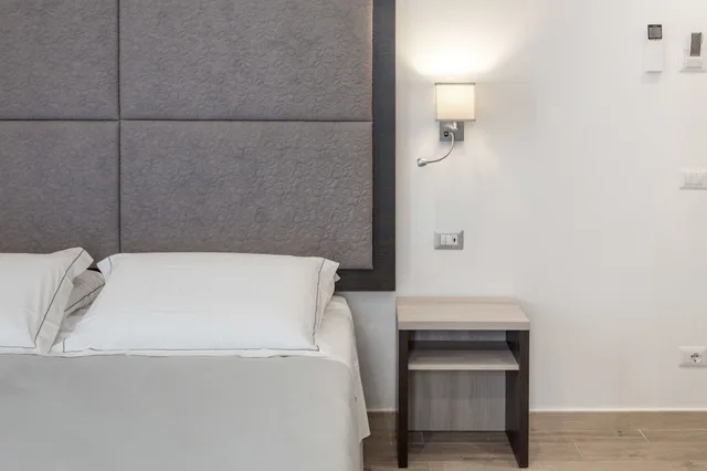 غرفة ديلوكس بسرير كوين بجاكوزي، Apollo Guest House 6/10