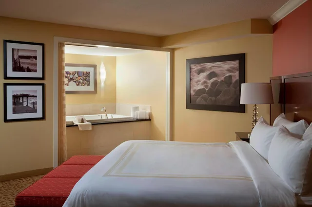 جناح جونيور بغرفة نوم واحدة، Halifax Marriott Harbourfront Hotel 1/4