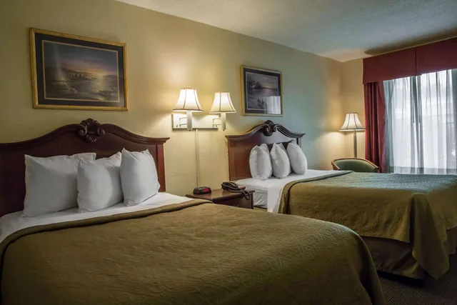 غرفة بسريرين مزدوجين للمدخنين، Quality Inn Elizabeth City near University 2/3