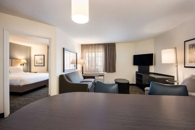 جناح بسريرين كوين بغرفة نوم واحدة، Sonesta Simply Suites Dallas Las Colinas 4/7
