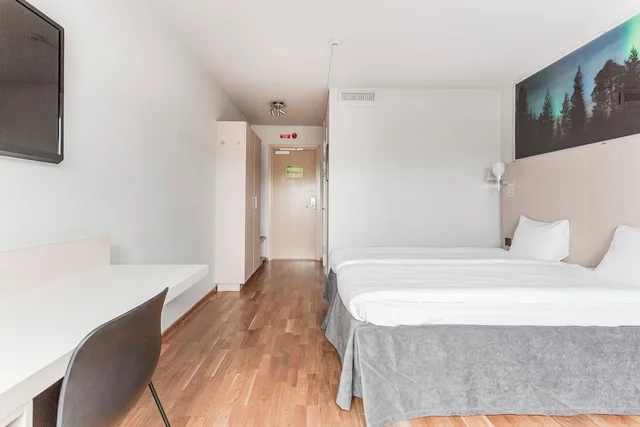 غرفة قياسية بسريرين منفصلين مع أريكة، QUALITY HOTEL SUNDSVALL 2/10