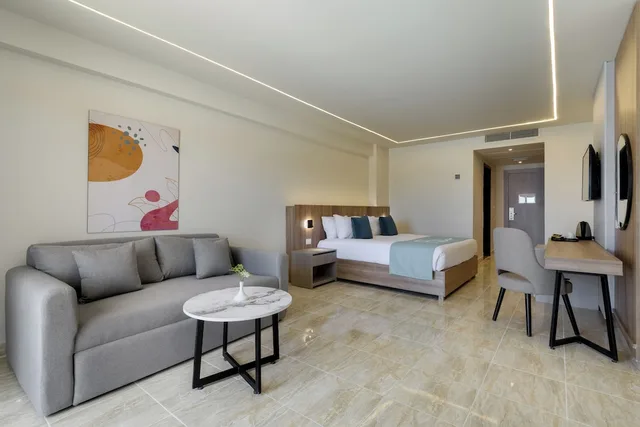 غرفة شهر العسل ديلوكس بسرير كينج، FLOW Spectrum Resort Sahl Hasheesh 2/5
