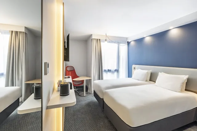 غرفة قياسية بسرير فردي، Holiday Inn Express Paris - Poissy, an IHG Hotel 3/7