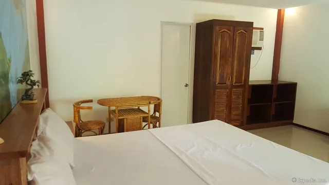 غرفة قياسية بسرير كوين، Cooper's Beach Resort 2/6