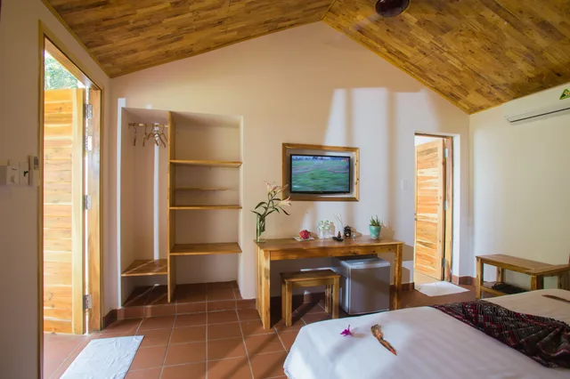 بنغل سوبيريور بسرير كينج بإطلالة على الحديقة، La Mer Resort 6/10