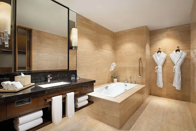 غرفة تنفيذية بسريرين مزدوجين، THE WESTIN JAKARTA 2/2