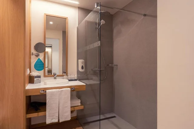 غرفة بسريرين منفصلين بإطلالة على الحديقة، Sentido Galomar - Adults Only 6/6
