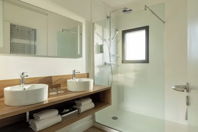 غرفة ديلوكس بسرير كوين، Hotel Kemaris 6/10