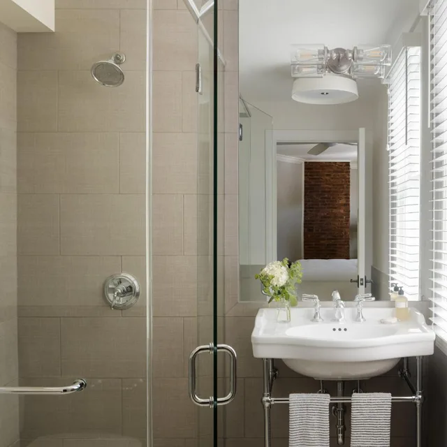 Deluxe, King Bed, 1313 West - Luxury Boutique Hotel 2/2