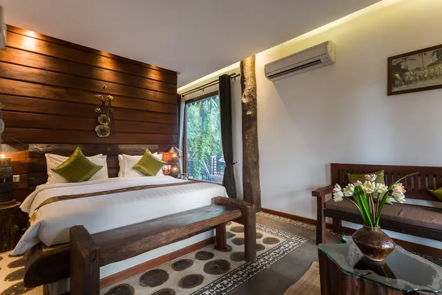 غرفة بريميير ديلوكس بسرير كينج بشرفة، JAVA WOODEN VILLA 2/3