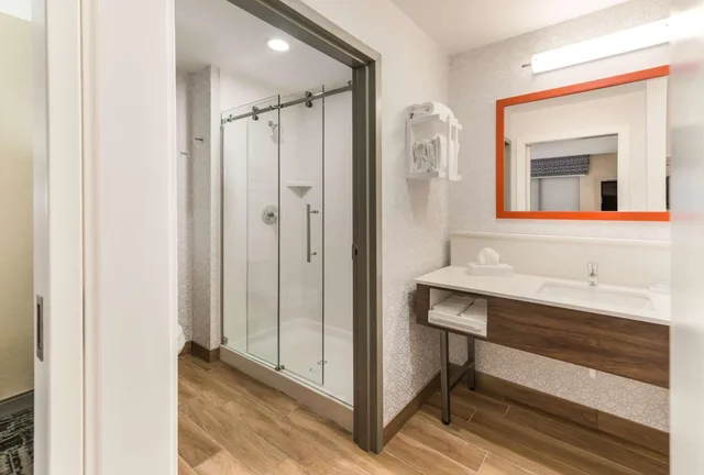 جناح استوديو بسريرين كوين مع أريكة، Hampton Inn and Suites Benton Harbor MI 5/6
