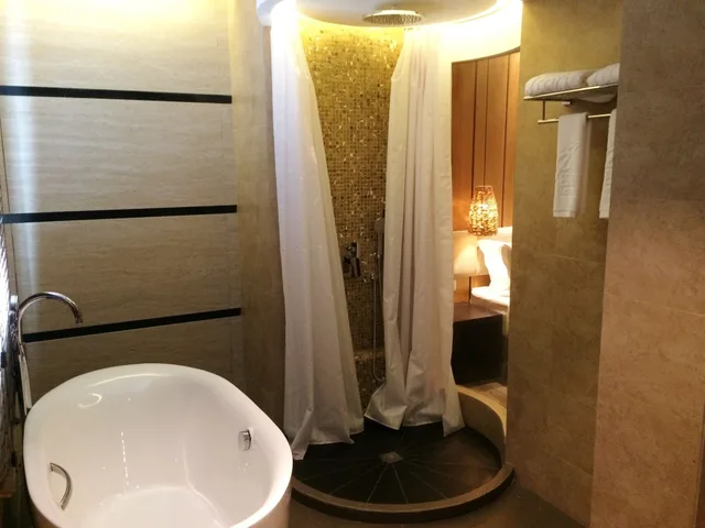 غرفة ديلوكس بسرير كينج، Eska Hotel 4/4