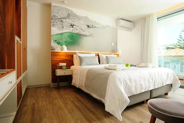 غرفة ديلوكس بسريرين منفصلين بإطلالة على المسبح، Atrium Ambiance Hotel 2/5