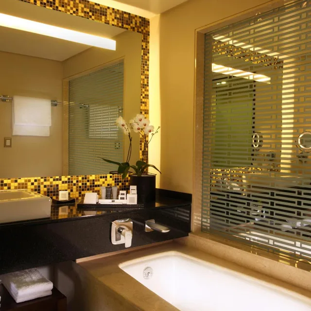 غرفة ديلوكس بسريرين مزدوجين بإطلالة على المدينة، JW Marriott Hotel Mexico City Santa Fe 8/9