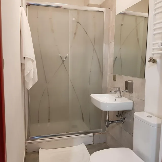 سكن مشترك مختلط بستة أسرّة، Oki Doki Old Town Hostel 2/3