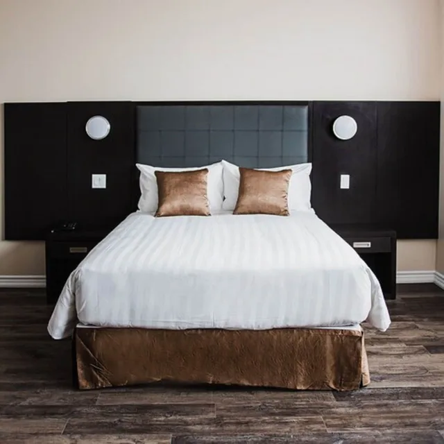 غرفة قياسية بسرير كوين، Hotel Montreal Metropolitan, an Ascend Collection Hotel 5/8