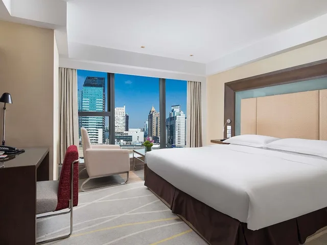 Standard, King Bed, Novotel Nanjing Central Suning 6/10
