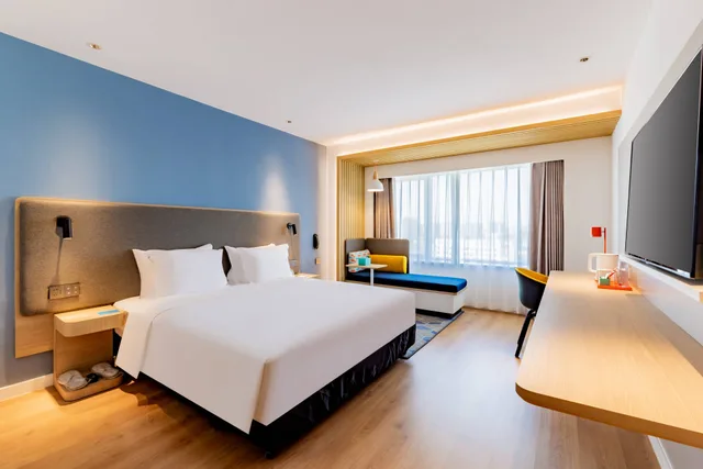 Smart, Standard, King Bed, Holiday Inn Express Hohhot East Station 1/4