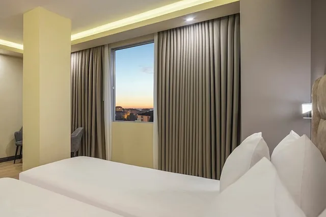 Premium, Twin Beds, Garner Hotel Istanbul - Airport Arnavutkoy by IHG 4/5