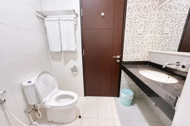 غرفة سوبيريور بسريرين منفصلين للمدخنين، HOTEL PURI INDAH & CONVENTION 4/4