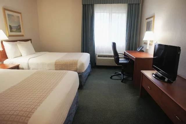 غرفة بسريرين مزدوجين، La Quinta Inn by Wyndham Ft. Lauderdale Tamarac East 5/10