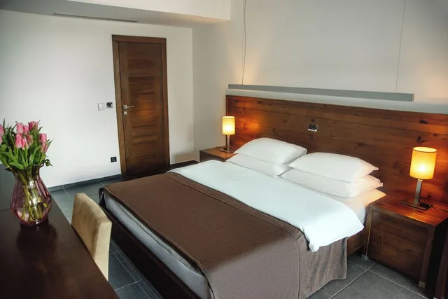 2 Bedrooms, Family Suite, Superior, Queen and Twin Beds, 2 Bathrooms، Avala Resort and Villas 3/5