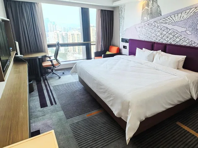 غرفة قياسية بسرير كينج، Hampton Inn Guangzhou China 3/10