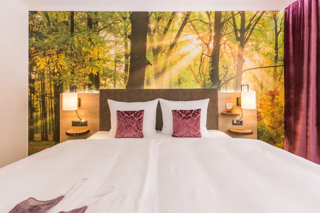 Design, Standard, Queen Bed, Street Side View، TRIHOTEL Rostock – Wellnesshotel Adults Only 3/4