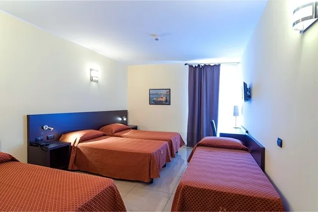 Room, Quadruple, HOTEL TIEMPO 1/5