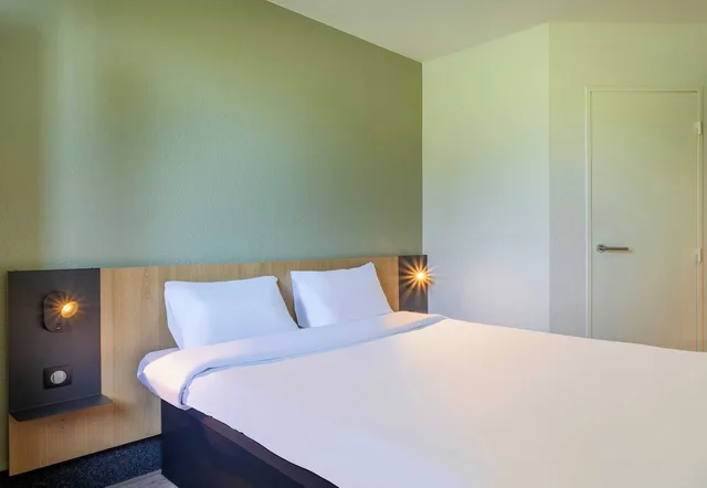 غرفة مزدوجة، B&B Hotel Toulon Ollioules 1/10