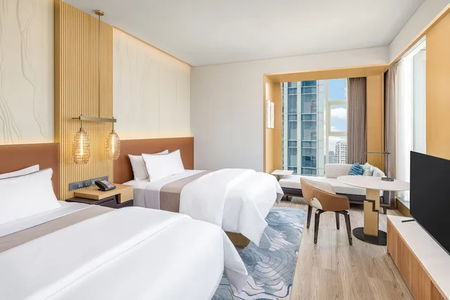 غرفة بريميير بسريرين مزدوجين، The Westin Wuhan Hanyang 1/6