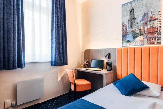 غرفة ثلاثية، Centrum Hotel Commerz am Bhf Hamburg Altona 3/10